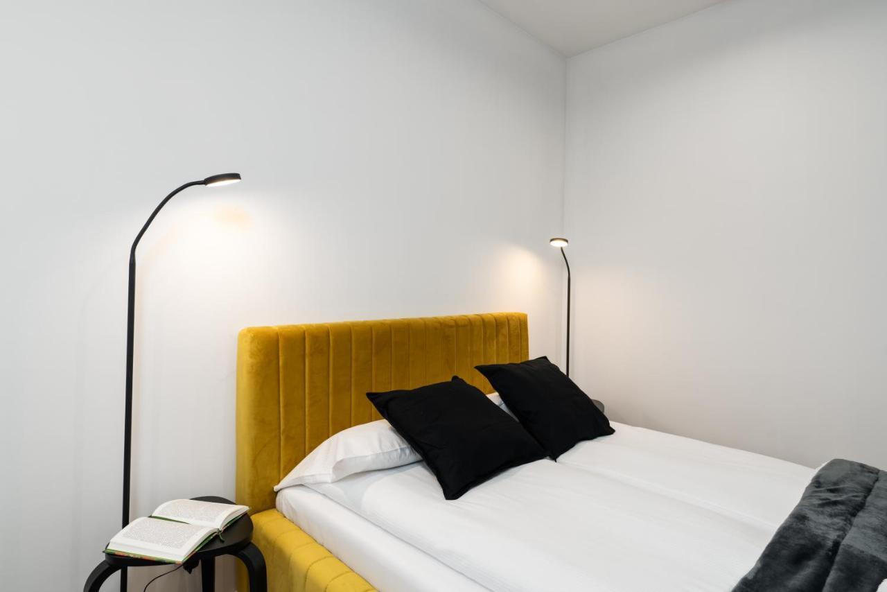 Loft Style Apartment Opienskiego Close To The Zurawiniec Nature Reserve By Noclegi Renters 波兹南 外观 照片