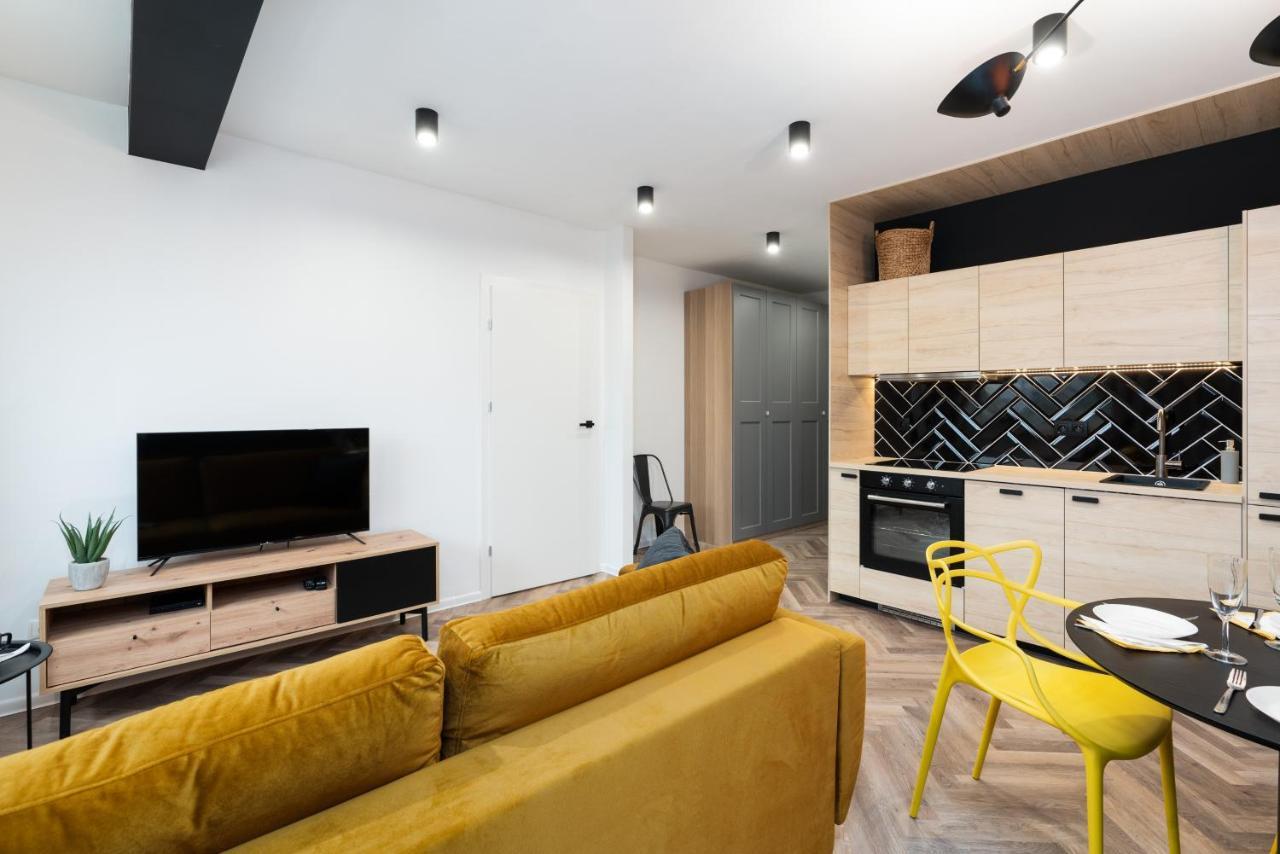 Loft Style Apartment Opienskiego Close To The Zurawiniec Nature Reserve By Noclegi Renters 波兹南 外观 照片